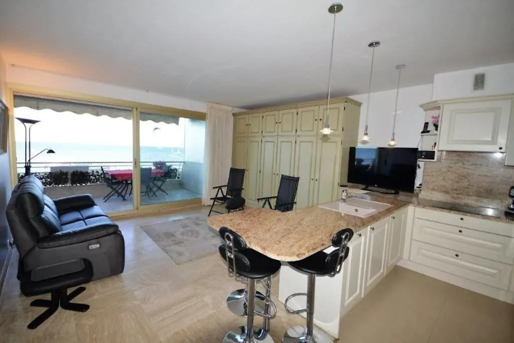 Apartment Luxueux Appartement Front De Mer Cannes